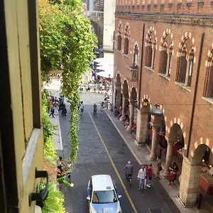 Apartment Casa Martini Piazza Erbe, Verona